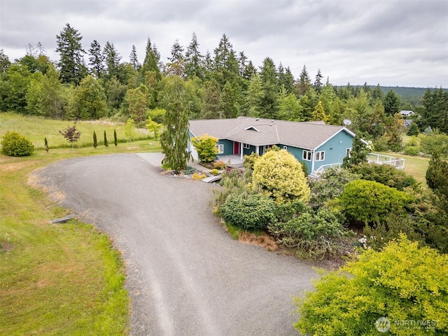 93 Old Schoolhouse Rd, Sequim, WA 98382 - view of front facade featuring driveway