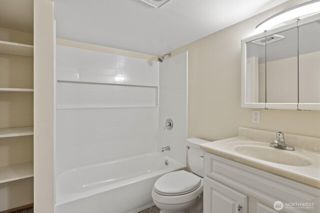 21240 15th Ave S, Des Moines, WA 98198 - full bathroom with vanity and shower / tub combination