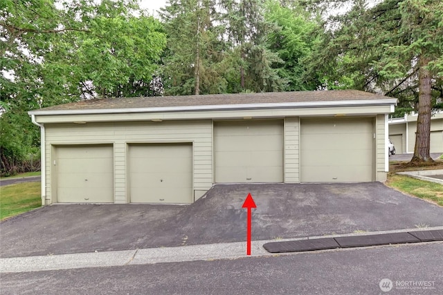 15732 NE 70th Ct, Redmond, WA 98052 - view of garage