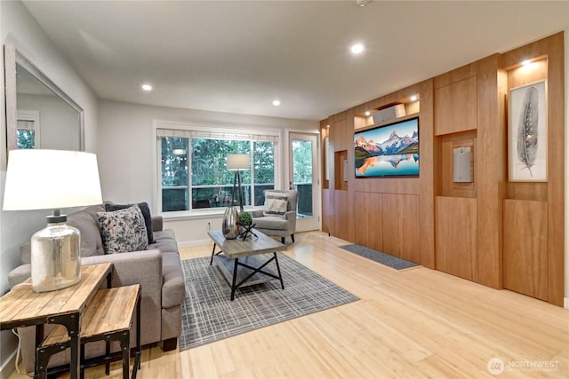 15732 NE 70th Ct, Redmond, WA 98052 - living area with light wood finished floors and recessed lighting