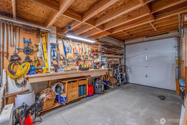 231 Benton, Leavenworth, WA 98826 - garage featuring a workshop area