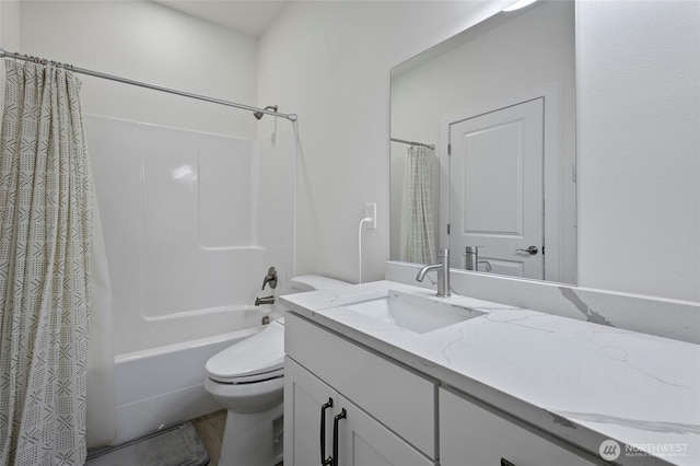 7952 Apache Dr, Maple Falls, WA 98266 - full bathroom featuring vanity, shower / tub combo with curtain, and wood finished floors