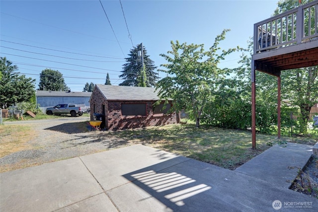 1011 S 64th St, Tacoma, WA 98408 - view of yard featuring a wooden deck