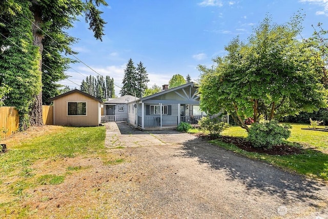 4515 14th Way SE, Lacey, WA 98503 - ranch-style home with covered porch and dirt driveway
