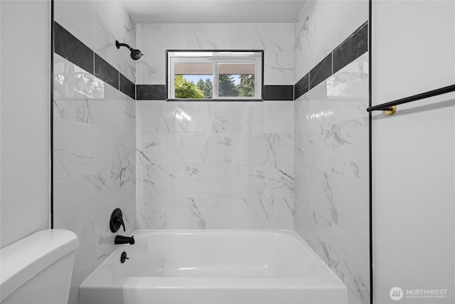 5206 68th Ave W, University Place, WA 98467 - bathroom with toilet and washtub / shower combination