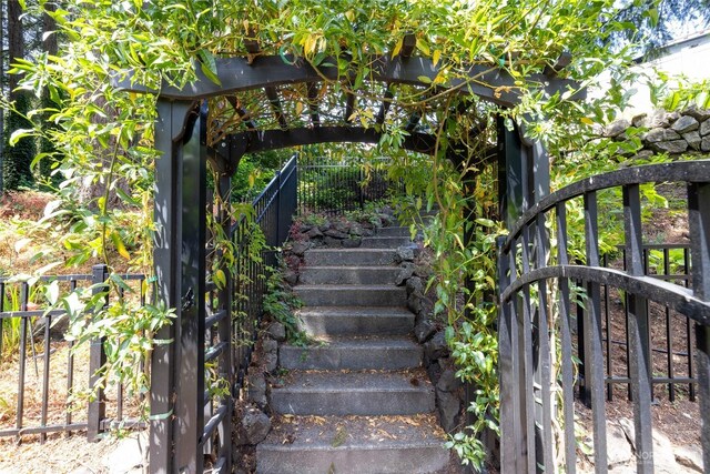 5206 68th Ave W, University Place, WA 98467 - view of stairs