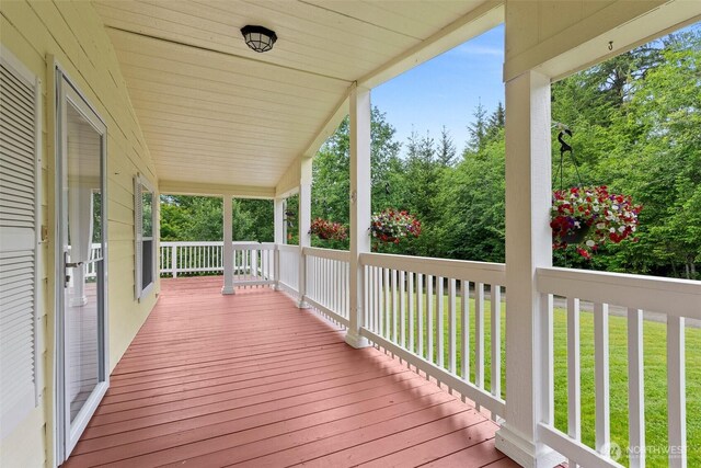 158 S Fork Rd, Raymond, WA 98577 - porch with a yard