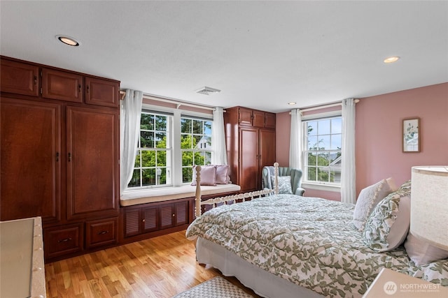 4116 N 39th St, Tacoma, WA 98407 - bedroom featuring light wood finished floors and recessed lighting