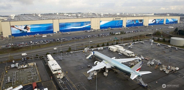 5300 Harbour Pointe Blvd Unit 311B, Mukilteo, WA 98275 - bird's eye view of industrial structures