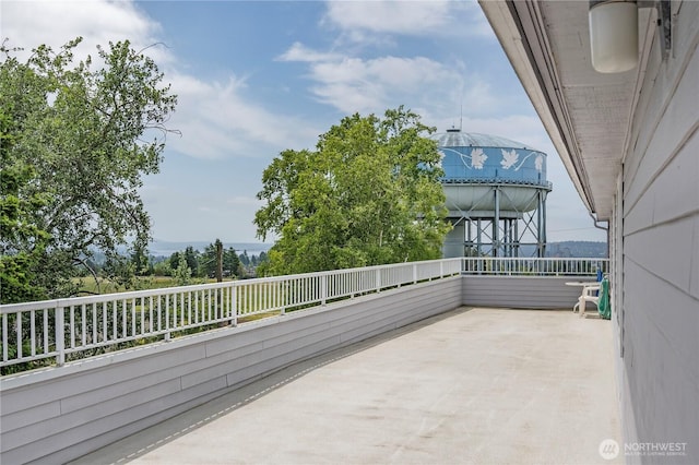 1000 NE 88th St Unit 303, Seattle, WA 98115 - view of patio / terrace
