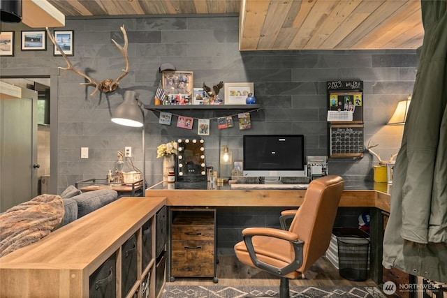 1712 Nelson Siding Rd, Cle Elum, WA 98922 - office space with wooden ceiling