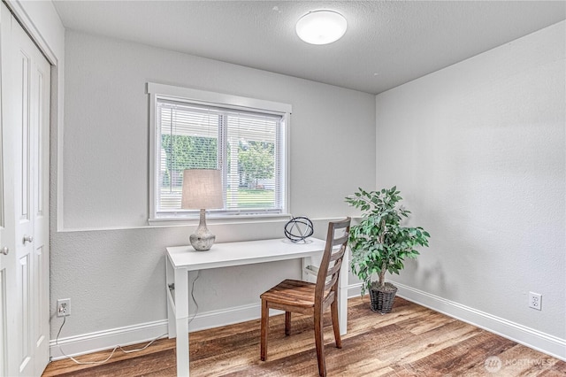 87 N Mary Ave, East Wenatchee, WA 98802 - home office with wood finished floors and baseboards