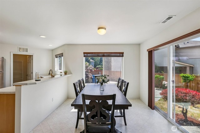 29709 217th Pl SE, Kent, WA 98042 - dining area with recessed lighting