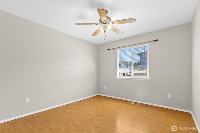 26822 27th Ave S, Kent, WA 98032 - unfurnished room featuring light wood-style floors and ceiling fan