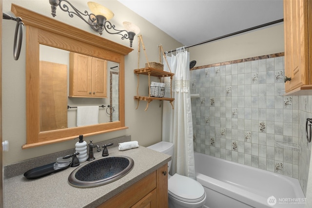 13016 8th Pl SW, Burien, WA 98146 - full bathroom featuring vanity and shower / bath combo