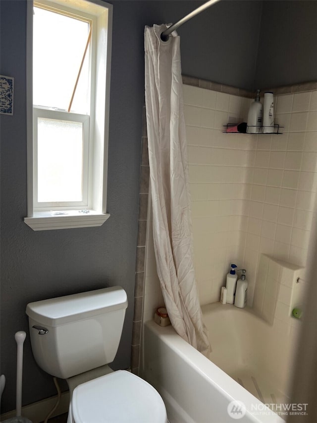 29306 O St, Ocean Park, WA 98640 - full bath featuring toilet and shower / tub combo with curtain