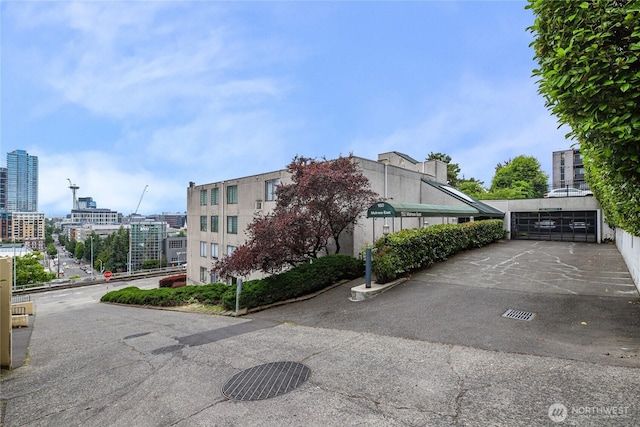 150 Melrose Ave E Unit 105, Seattle, WA 98102 - view of parking / parking lot featuring a city view