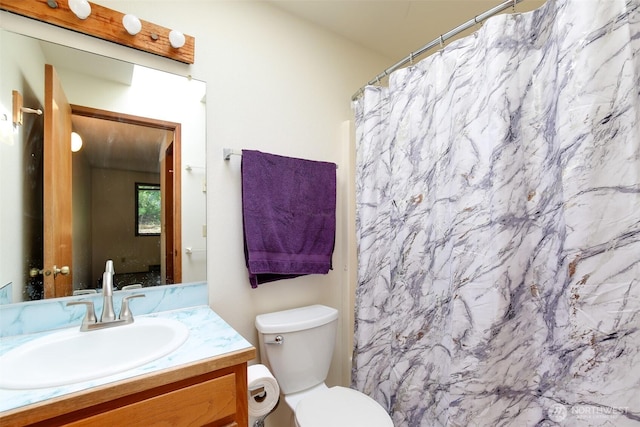 1264 SW Lanyard Loop Unit 2, Oak Harbor, WA 98277 - bathroom featuring vanity and a shower with curtain