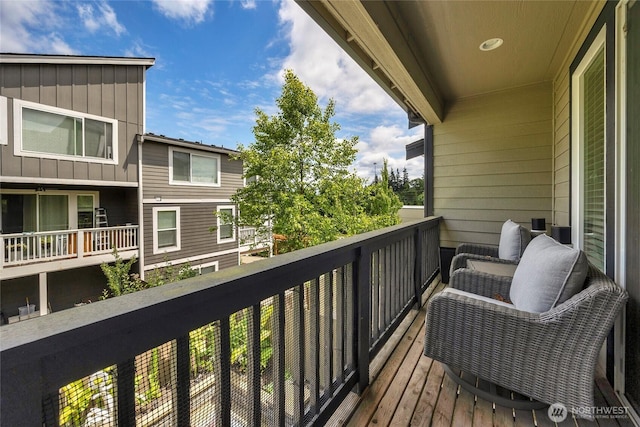 2015 79th St SE, Everett, WA 98203 - view of balcony