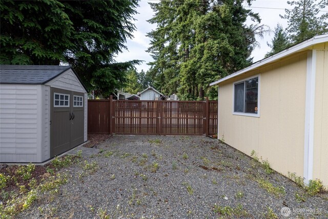 4703 235th St E, Spanaway, WA 98387 - view of yard with a storage shed