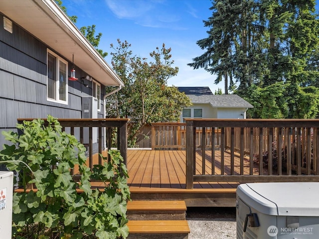 14324 Wayne Pl N, Seattle, WA 98133 - view of deck