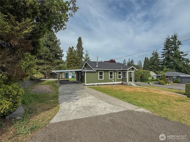 5302 Rockefeller Ave, Everett, WA 98203 - single story home with driveway and a front lawn