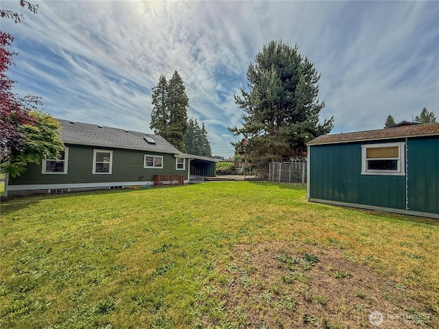 5302 Rockefeller Ave, Everett, WA 98203 - view of yard with an outbuilding