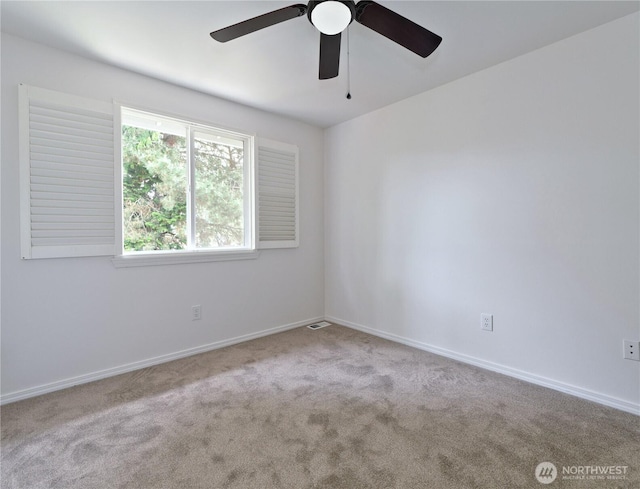 10105 6th Dr SE Unit B, Everett, WA 98208 - spare room featuring carpet floors and a ceiling fan