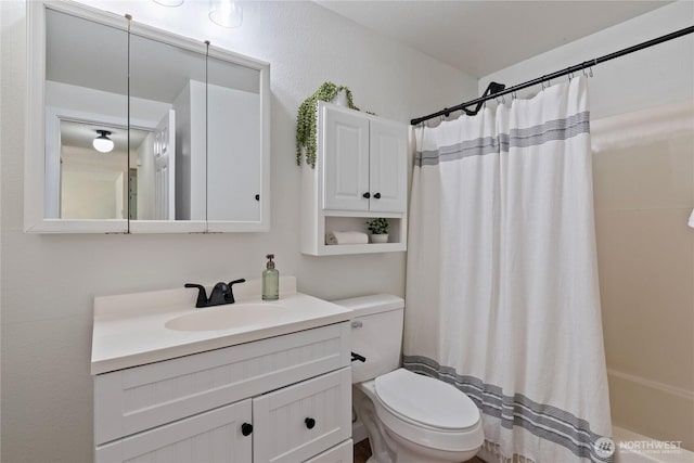 1405 Canyon Ct, Port Orchard, WA 98366 - bathroom featuring vanity and shower / bath combo with shower curtain