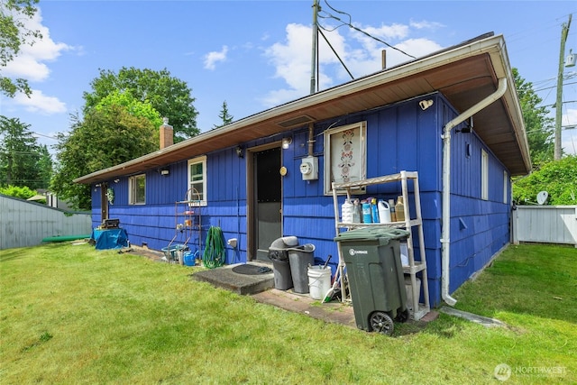 14222 4th Ave SW, Burien, WA 98166 - view of front facade featuring a chimney