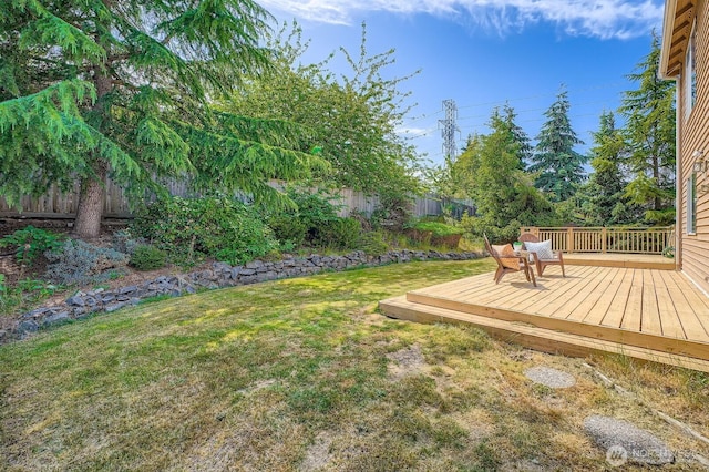 34427 10th Ave SW, Federal Way, WA 98023 - fenced yard featuring a deck