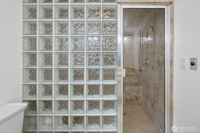3505 W 43rd Ave, Seattle, WA 98199 - bathroom with a walk in shower and toilet