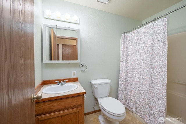 206 E St NE, Ephrata, WA 98823 - full bath with vanity and a shower with shower curtain