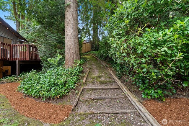 14913 SE 47th Ct, Bellevue, WA 98006 - view of yard with a deck