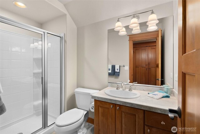 141 Just In Time Ln, Cle Elum, WA 98922 - full bath featuring vanity and a shower stall
