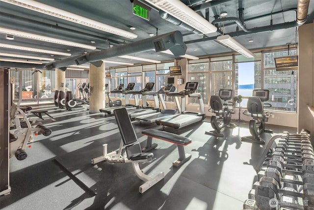 2033 2nd Ave Unit 1608, Seattle, WA 98121 - view of gym