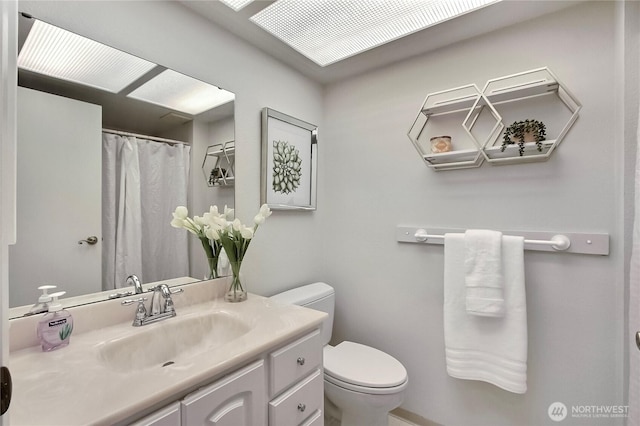 33615 30th Ave SW, Federal Way, WA 98023 - bathroom with toilet and vanity