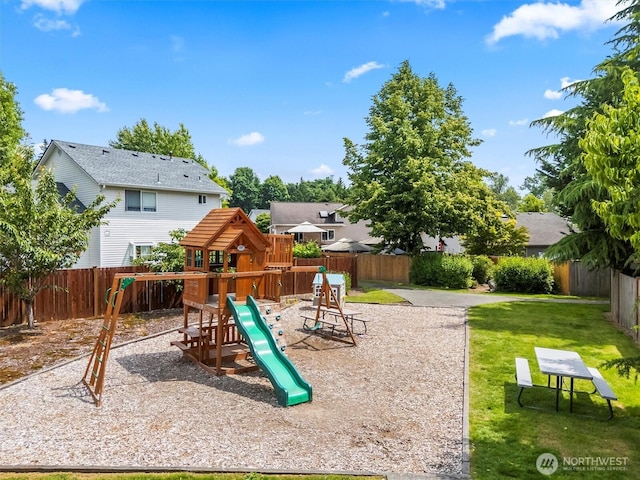 1606 94th Ave NE, Lake Stevens, WA 98258 - view of jungle gym with a fenced backyard