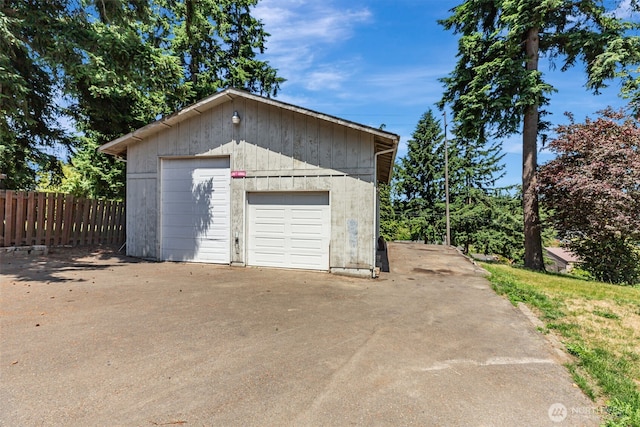 12124 SE 161st St, Renton, WA 98058 - view of detached garage