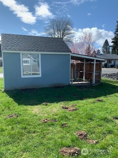9928 Yakima Ave S, Tacoma, WA 98444 - view of outdoor structure