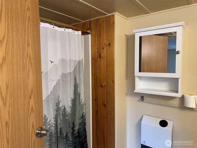 31 House Rd, Sequim, WA 98382 - full bath featuring a shower with shower curtain
