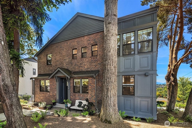 901 W Mcgraw St Unit 6, Seattle, WA 98119 - tudor-style house featuring brick siding