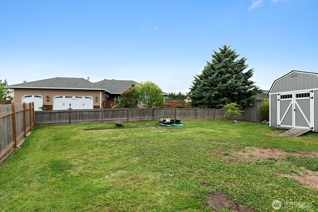 27902 69th Ave NW, Stanwood, WA 98292 - fenced backyard with a storage shed