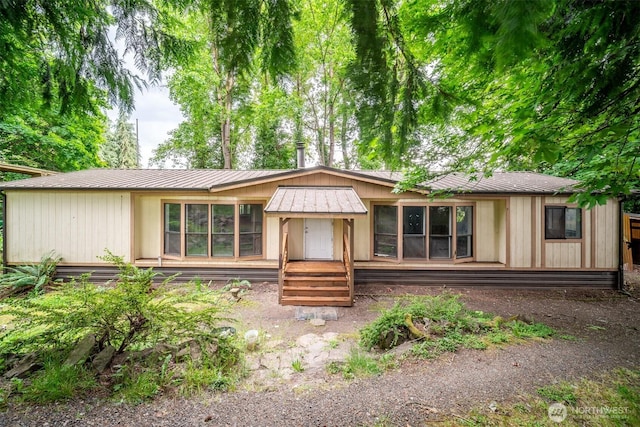 14000 NE 97th Ave, Vancouver, WA 98662 - view of front of home featuring a metal roof
