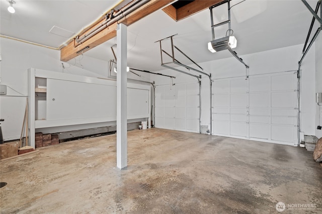 19724 Island Pkwy E, Lake Tapps, WA 98391 - garage with a garage door opener