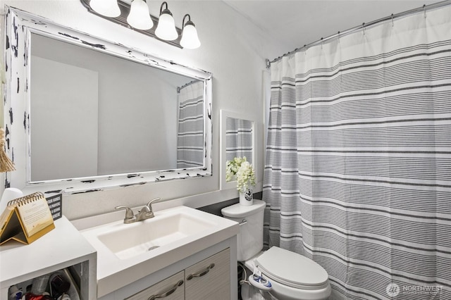 863 N Vista Dr, Moses Lake, WA 98837 - bathroom featuring vanity and a shower with shower curtain