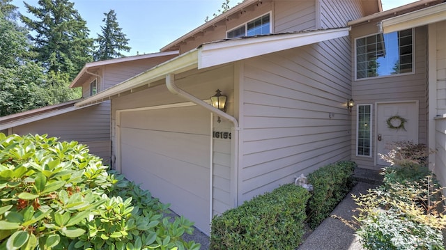 16159 SE 33rd Cir Unit 603, Bellevue, WA 98008 - view of side of home with an attached garage