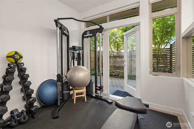 2808 14th Ave W Unit B, Seattle, WA 98119 - workout room featuring baseboards