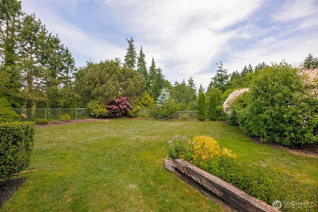 5908 3rd Dr W, Everett, WA 98203 - view of fenced yard