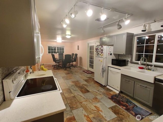 8305 134th Ave NE, Redmond, WA 98052 - photo 29